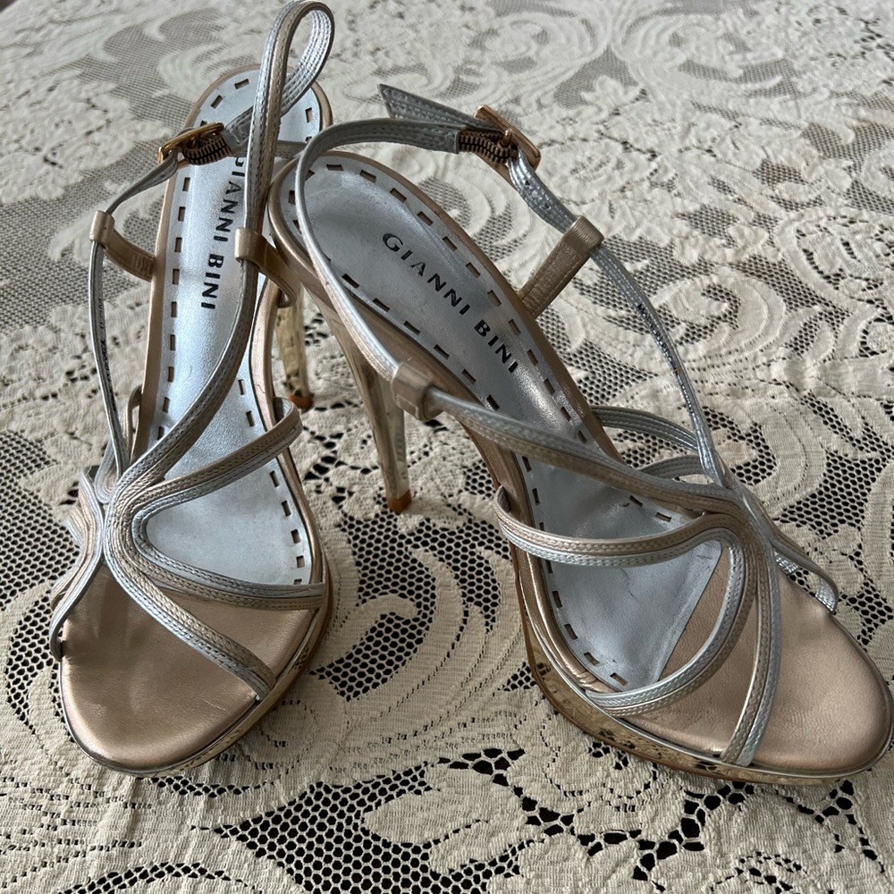 Tall pumps